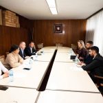 Predsjednik Romskog savjeta Mensur Šaljaj i predsjednik Upravnog odbora Romskog savjeta Enes Uković održali su sastanak sa predstavnicima Opštine Ulcinj.